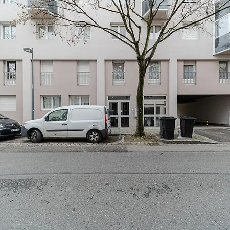 4 Pers Halle Tony Garnier Apartment Lyon