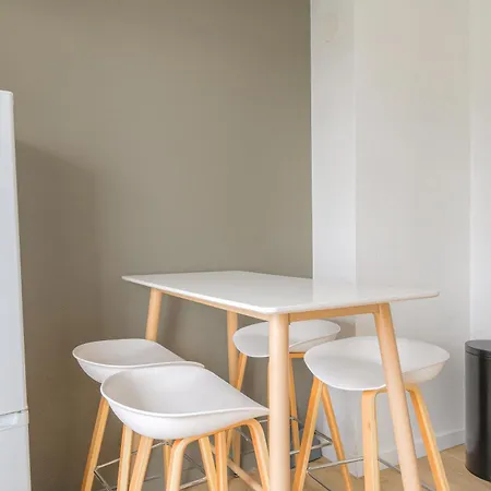 Charcot Apartment *