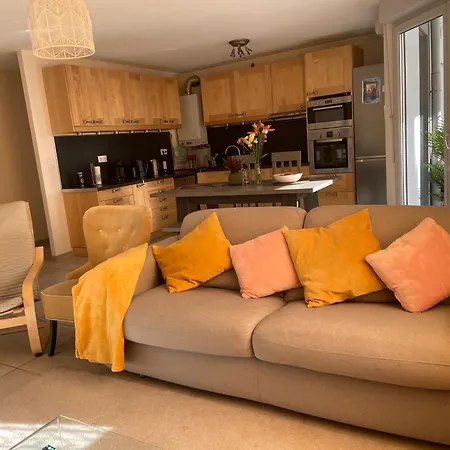2bhk Entire Fully Equipped 84m2 Apartment Lyon