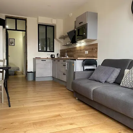 Standing Historic Appartement *