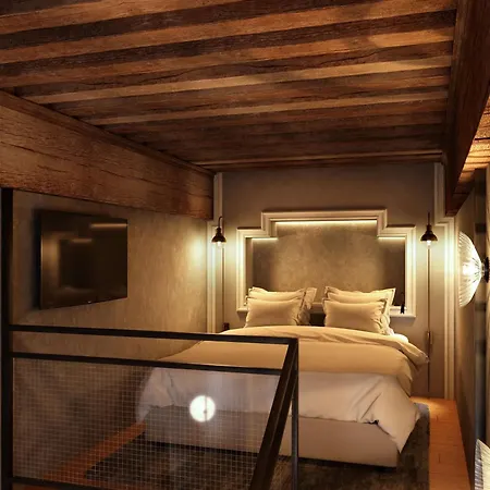 Hotel Cour Des Loges Lyon, A Radisson Collection Lyon