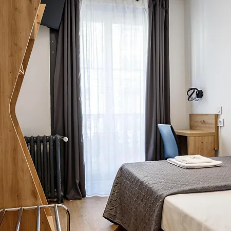 Du Dauphine Szálloda Lyon