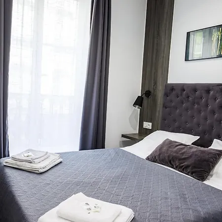 Du Dauphiné Hotel