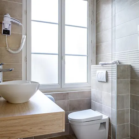Du Dauphiné Hotel 2*