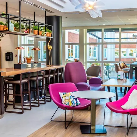 Novotel Lyon Meeting & Events 4* Bron