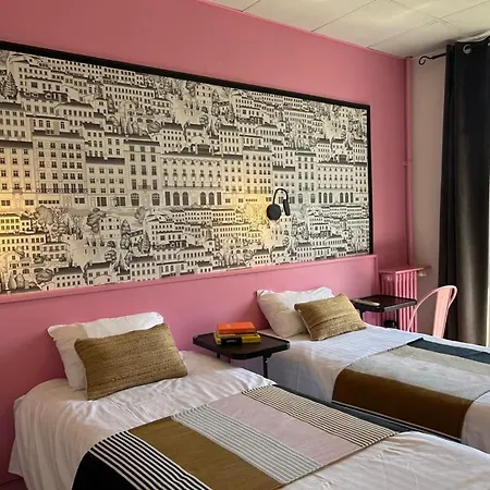 Hotel De La Croix-rousse 2*