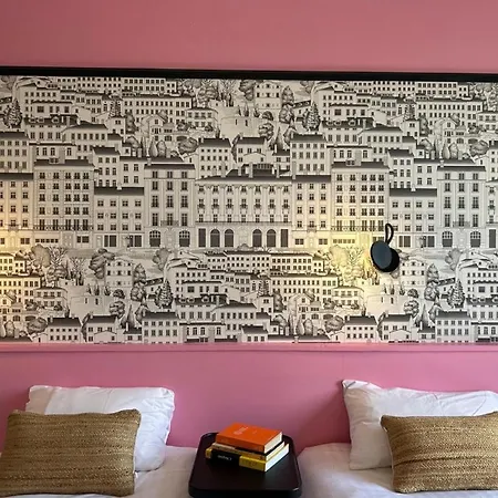 Hotel De La Croix-rousse