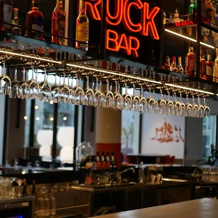The Ruck 4* Lyon