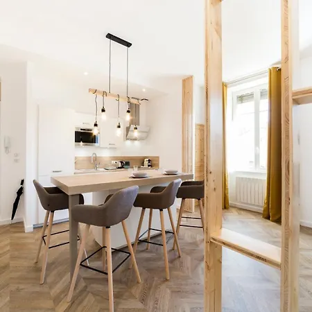 Apartment Exceptionnel Et Calme Proche Part-dieu Ail