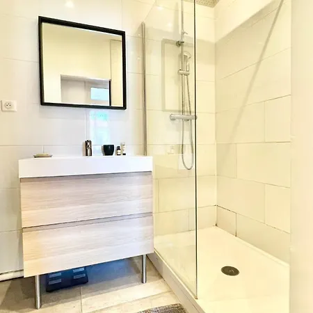 Bright, Spacious In The Heart Of Apartment Lyon