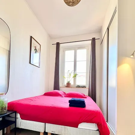 Apartment Bright, Spacious In The Heart Of Lyon