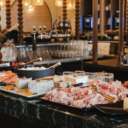 Hotell Crowne Plaza - Cite Internationale Lyon