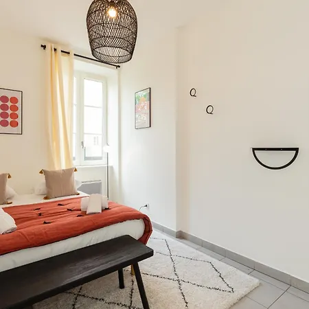 Apartment Dify Berthelot - Jean Mace *
