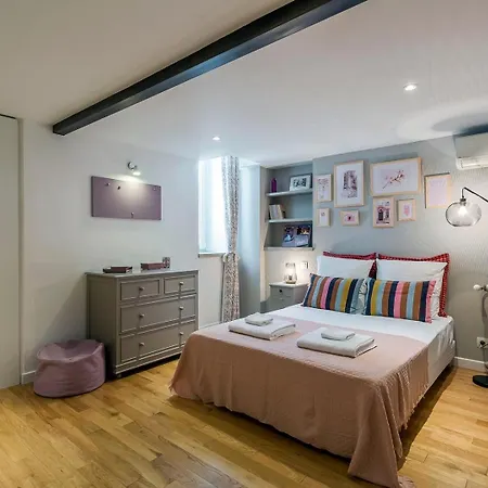 Charlie-meublee De Gamme-duplex-260m2-lyon 1 Apartment *