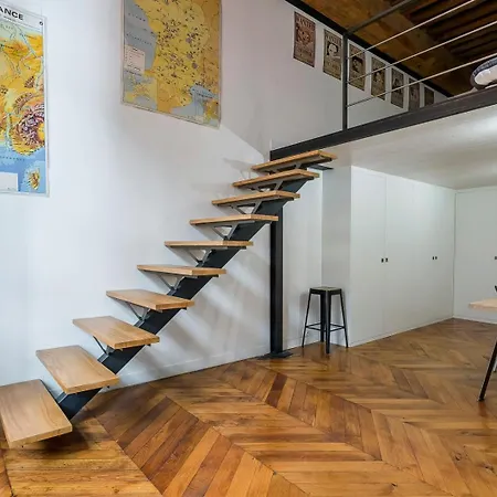 Apartment Charlie-meublee De Gamme-duplex-260m2-lyon 1