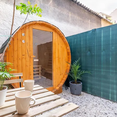 Apartment Le Cocon Traboule & *