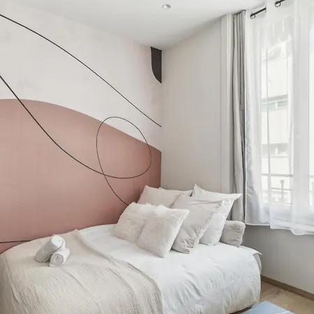 Apartment Escapade Lyonnaise - 6 Person In Sans Soucis