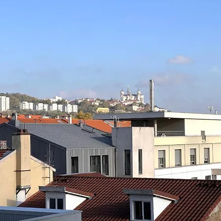 Guestready - Charming Getaway With A Terrace Lyon