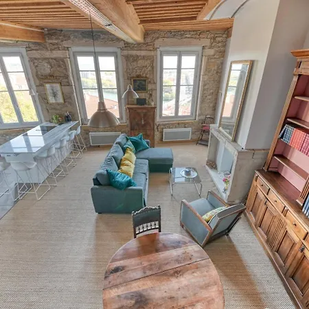 Guestready - Canut Typique Avec Vue Sur Apartment Lyon