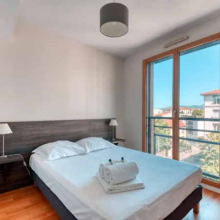 Guestready - Bel Croix-rousse Apartment