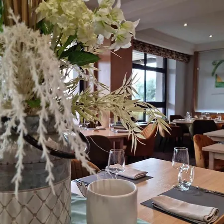 Ξενοδοχείο Logis Schaeffer- Restaurant Le Saint Georges 3*