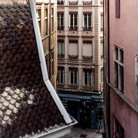 Labolla, Cocon Avec Spa, Coeur De Apartment