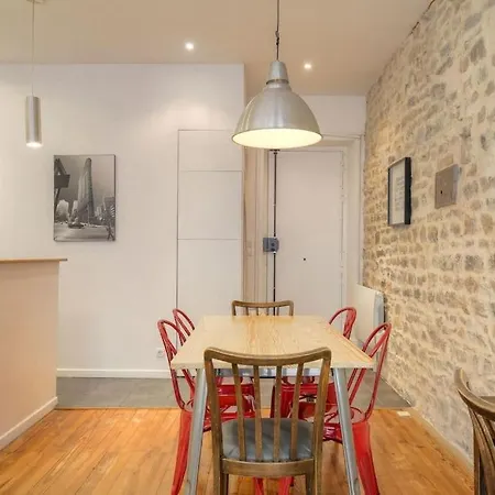 Apartment Bel Spacieux, Climatise - Centre *