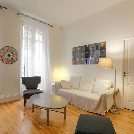 Bel Spacieux, Climatise - Centre Apartment *