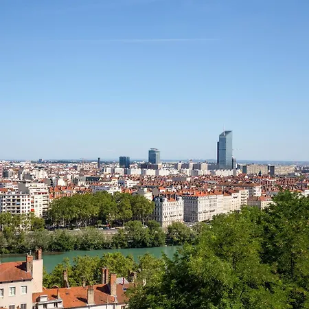Superbe 3ch Terrasse Vue Sur Et Garage