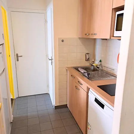 Bel Au Calme Avec Parking Apartment Lyon