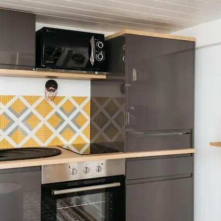 Apartment Bancel- Jean Mace *