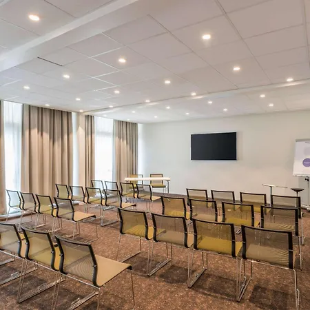Novotel Lyon Meeting & Events Hotel Bron