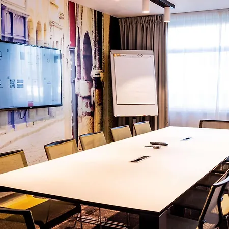 Novotel Lyon Meeting & Events Hotel