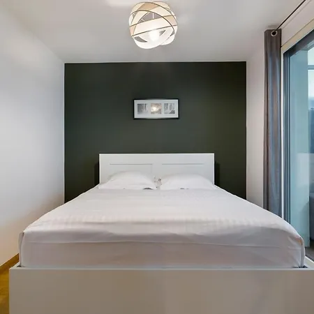 Le Confluence - Terrasse - Parking - 4 Personnes *