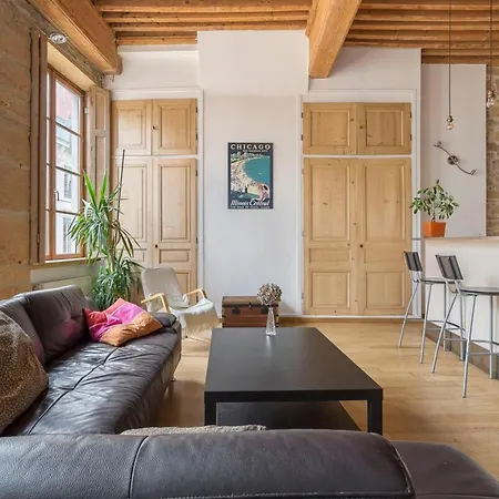 Le Lanterne - Place Des Terreaux 2 Bedrooms Apartment *