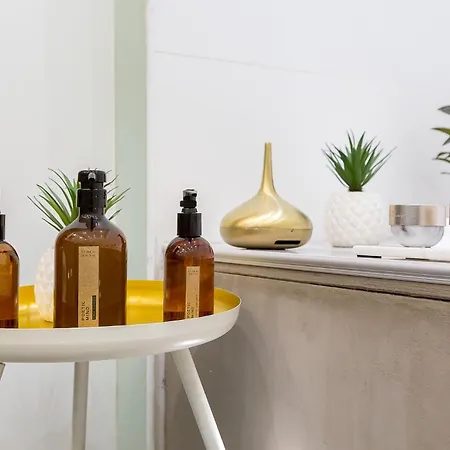 Apartment Host - De Luxe Aux Terreaux & Jacuzzi Lyon