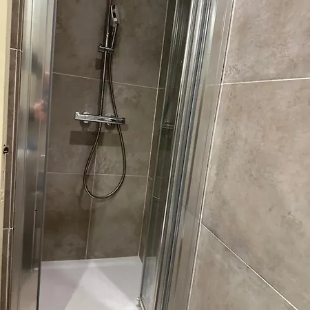 Otel Azur 2*