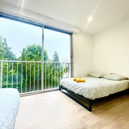Bngo I Le Spacieux I 3 Chambres, 2 Salles De Bain, Parking Prive Gratuit, 8 Personnes, Vieux Hypercentre