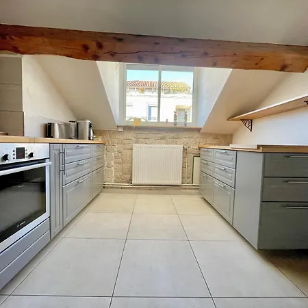 Appartement Bngo I Le Spacieux I 9 Personnes, Climatisation, Parking Gratuit, 3 Chambres, 6 Lits, Gare Partdieu, Centre De