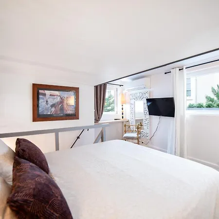 Апарт-отель Mhl - Maison 4*