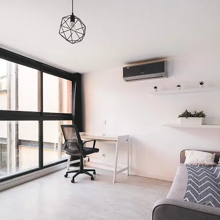 Triplex Cosy Au Calme - Terrasse - Parking Prive Apartment *