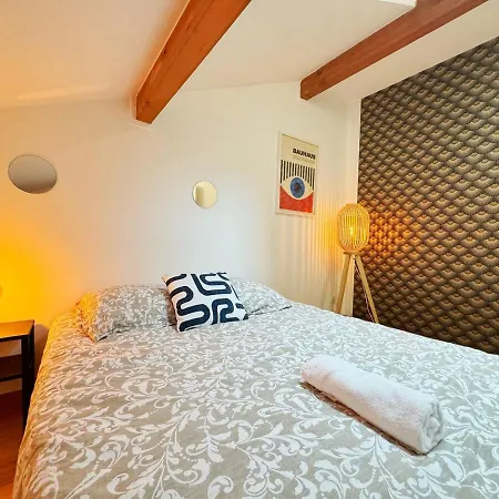 Willow Apartment