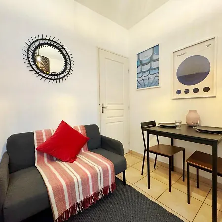 Axelle Apartment