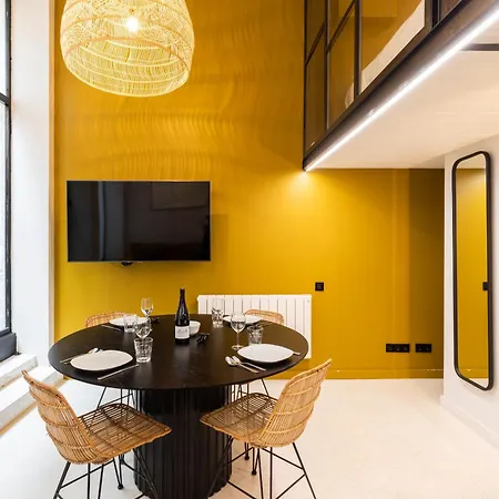 Dify Luxury - Ampere Apartment