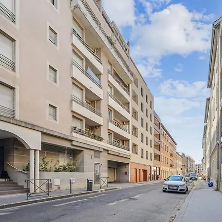 Baraban For 4 People With Balcony Near Part-dieu *
