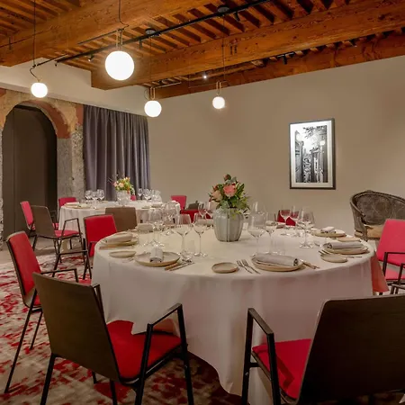 Hotel Cour Des Loges Lyon, A Radisson Collection Lyon