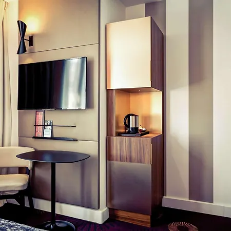 Ξενοδοχείο Mercure Centre Plaza Republique 4*