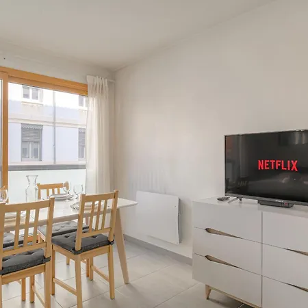 Cosy Avec Parking Proche Brotteaux Apartment