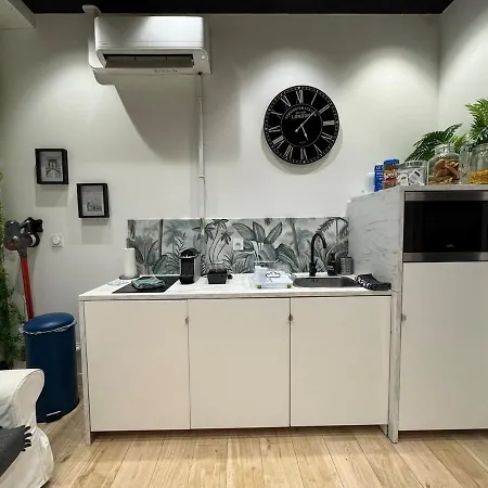 Apartment Jungle With Breakfast And Video Projector *