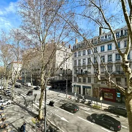 Moderne, 6eme * Lyon